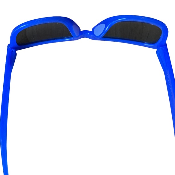 Blue Polarized Sunglasses - Picture 4 of 4